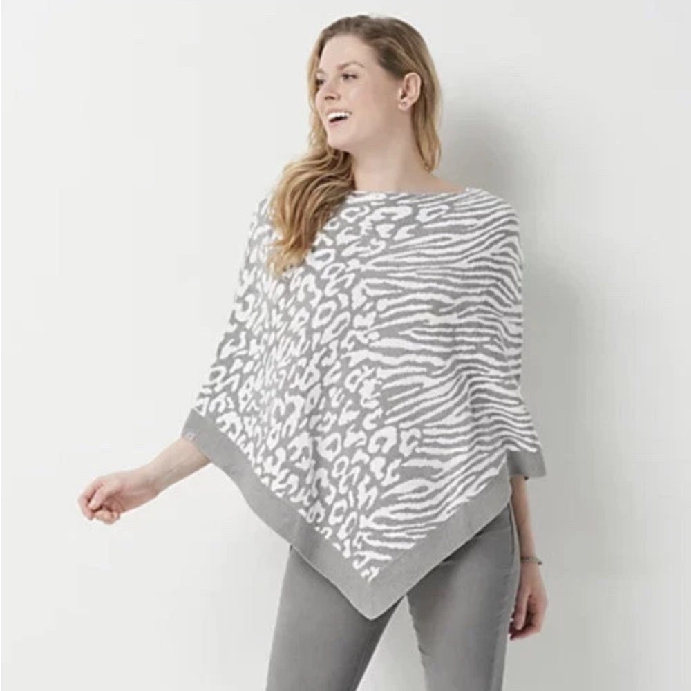 Barefoot Dreams Cozychic Ultralite Ocean Breeze Poncho